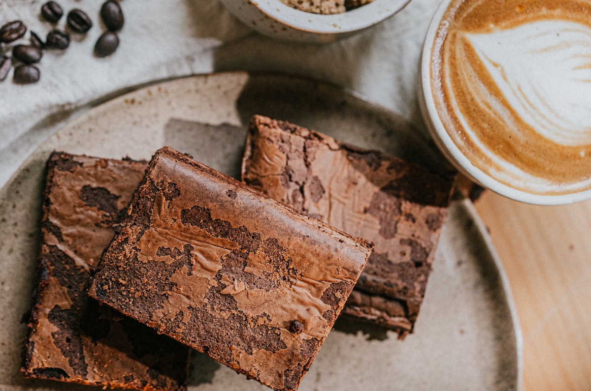 the pact brownie box of 12